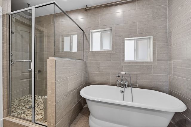 8354 Hopper Road, Rogers, AR 72756