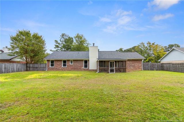 501 Woodberry Circle, Raeford, NC 28376