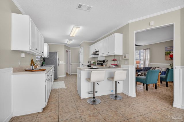 3280 Two Sisters Way, Pensacola, FL 32505