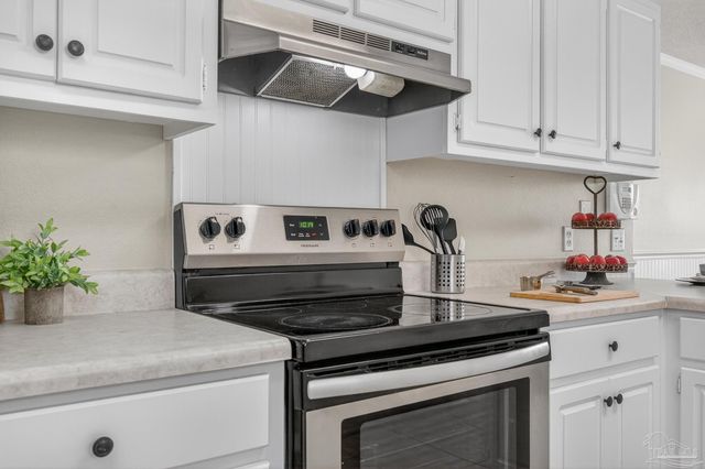 3280 Two Sisters Way, Pensacola, FL 32505