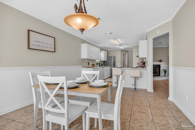 3280 Two Sisters Way, Pensacola, FL 32505