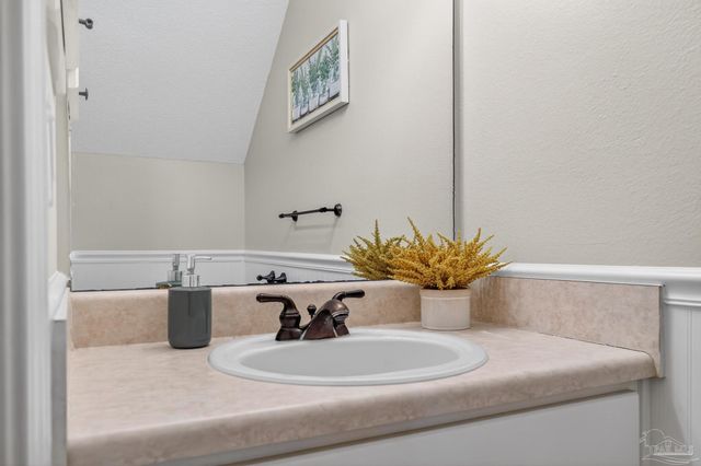 3280 Two Sisters Way, Pensacola, FL 32505