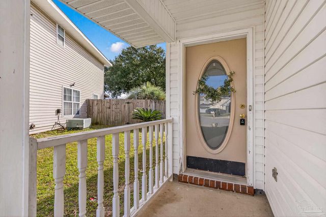 3280 Two Sisters Way, Pensacola, FL 32505