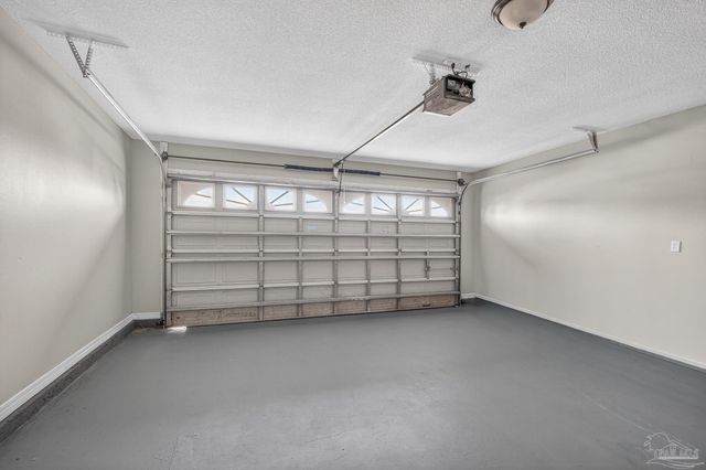 3280 Two Sisters Way, Pensacola, FL 32505