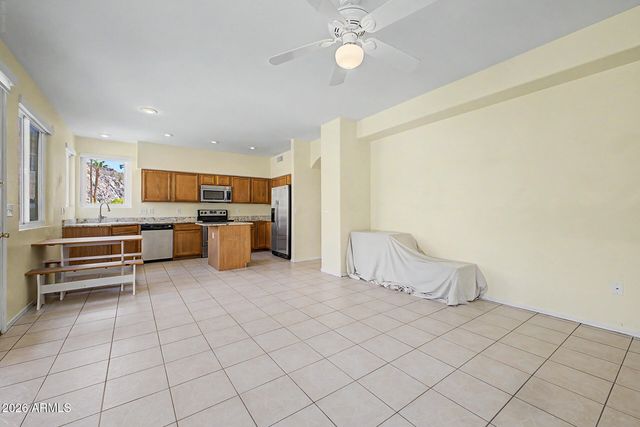 15215 S 14TH Place, Phoenix, AZ 85048