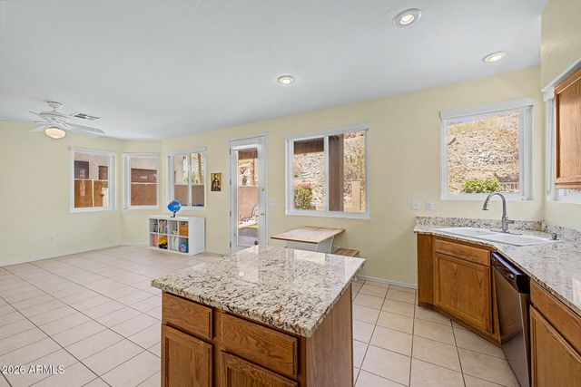 15215 S 14TH Place, Phoenix, AZ 85048