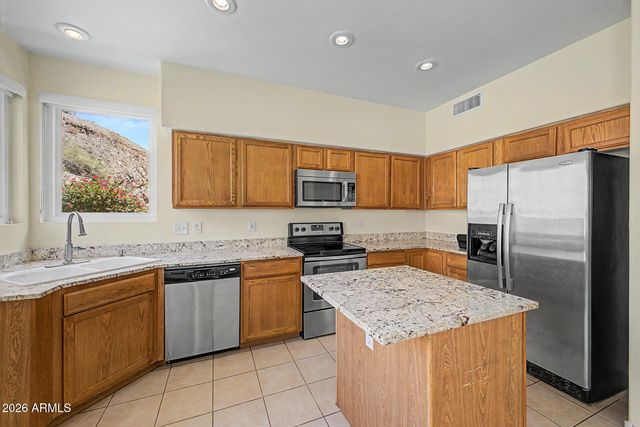 15215 S 14TH Place, Phoenix, AZ 85048