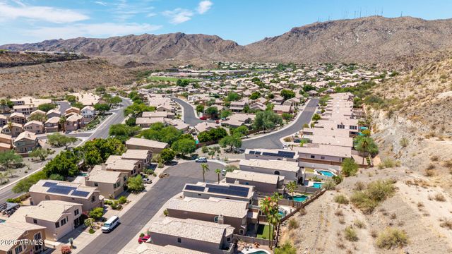 15215 S 14TH Place, Phoenix, AZ 85048