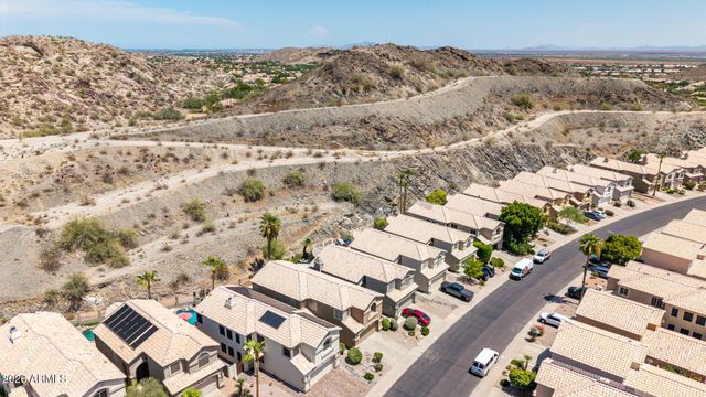 15215 S 14TH Place, Phoenix, AZ 85048