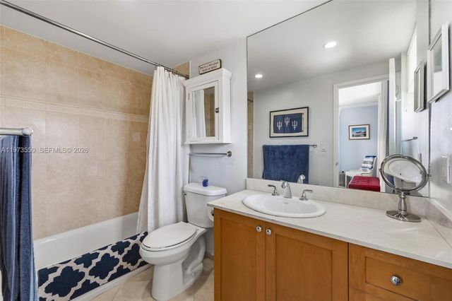 10350 W Bay Harbor Dr PH-H, Bay Harbor Islands, FL 33154