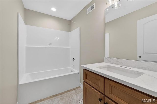 628 Middletown Court, O'fallon, IL 62269