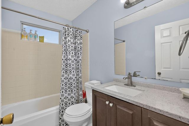 3601 Stonecross Lane, Hilliard, OH 43026