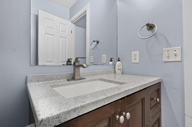 3601 Stonecross Lane, Hilliard, OH 43026