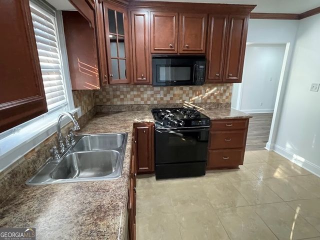 2311 Saint George Lane, Albany, GA 31707