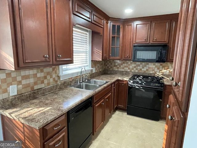 2311 Saint George Lane, Albany, GA 31707