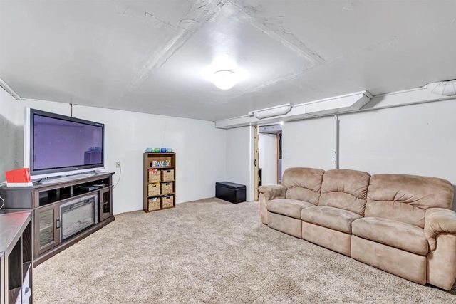 203 E GLENBROOK DRIVE, Pulaski, WI 54162