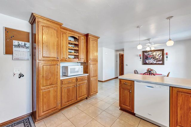 203 E GLENBROOK DRIVE, Pulaski, WI 54162