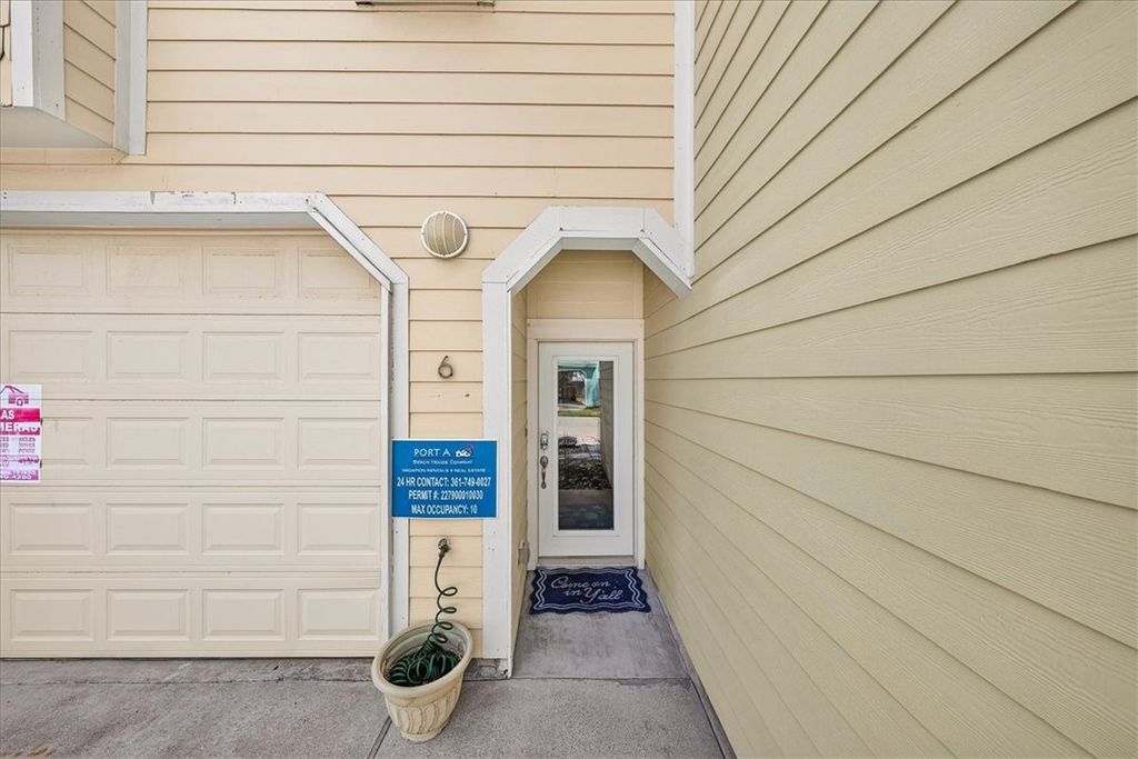 247 W Roberts Ave 6, Port Aransas, TX 78373 — photo 3