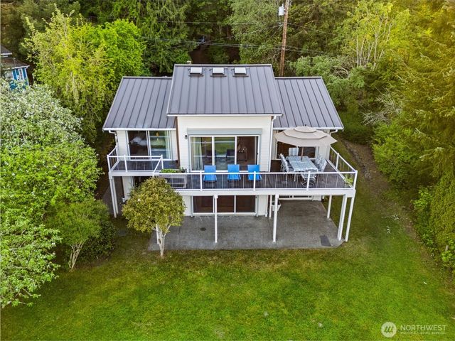 31698 Sunrise Beach Court NE, Kingston, WA 98346