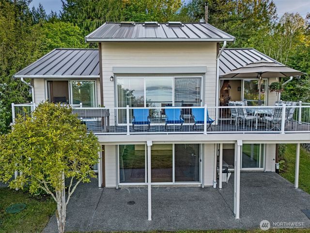 31698 Sunrise Beach Court NE, Kingston, WA 98346