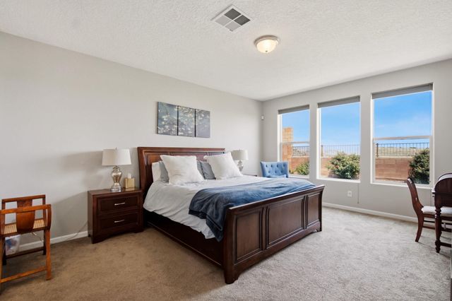 9015 Retablo Road NW, Albuquerque, NM 87120