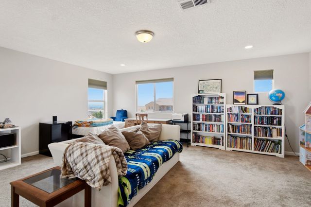 9015 Retablo Road NW, Albuquerque, NM 87120