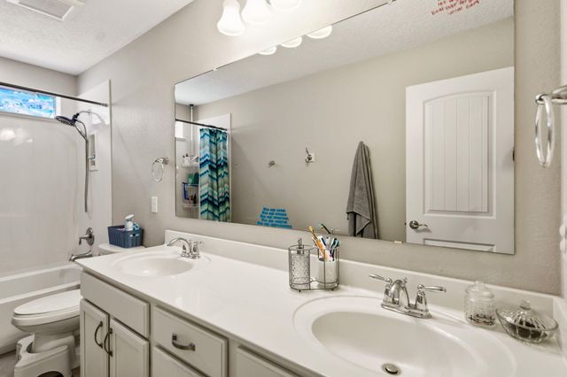 9015 Retablo Road NW, Albuquerque, NM 87120