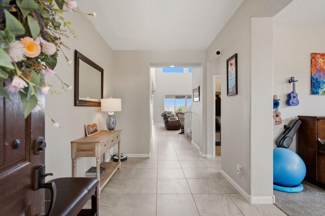 9015 Retablo Road NW, Albuquerque, NM 87120