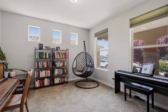 9015 Retablo Road NW, Albuquerque, NM 87120