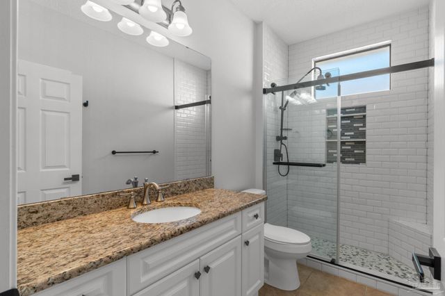 2660 Masters Blvd, Navarre, FL 32566