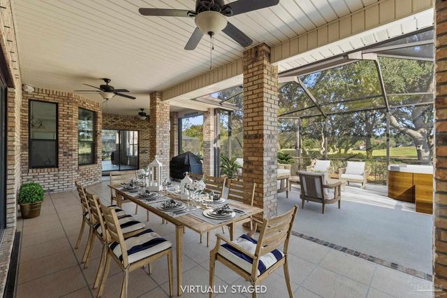 2660 Masters Blvd, Navarre, FL 32566