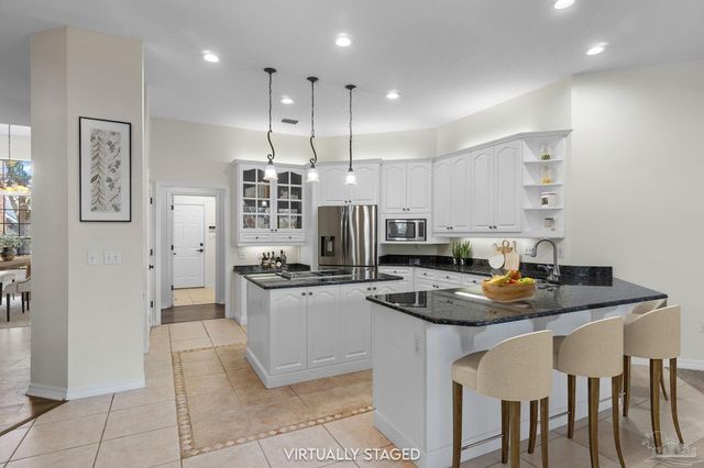 2660 Masters Blvd, Navarre, FL 32566