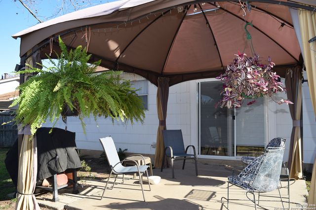 313 Nell Deane, Schertz, TX 78154