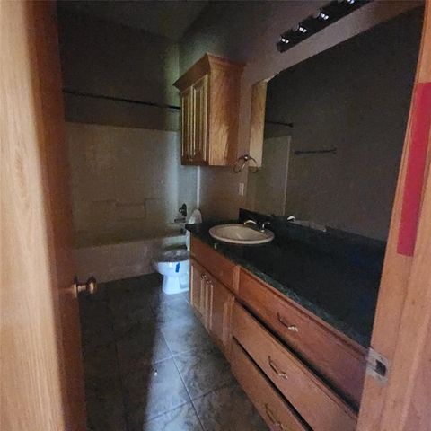 1378 Heartwood Drive, Blanchard, OK 73010