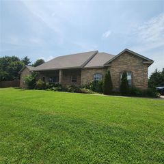 1378 Heartwood Drive, Blanchard, OK 73010