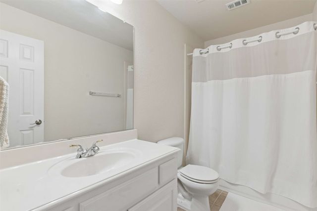 10210 Fairway Vista Drive, Rowlett, TX 75089