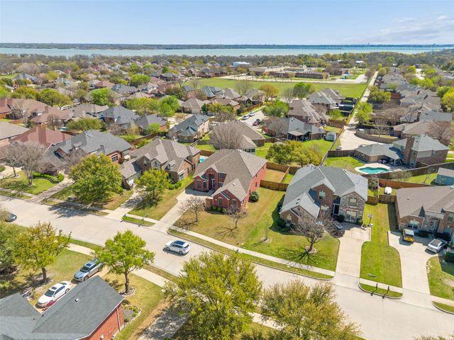 10210 Fairway Vista Drive, Rowlett, TX 75089