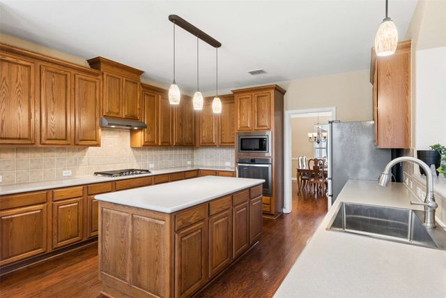 10210 Fairway Vista Drive, Rowlett, TX 75089