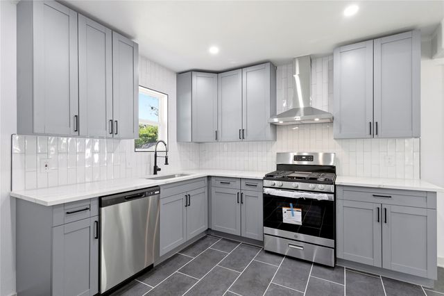 3435 Poinsettia Drive, Dallas, TX 75211