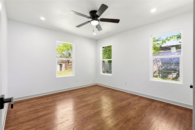 3435 Poinsettia Drive, Dallas, TX 75211