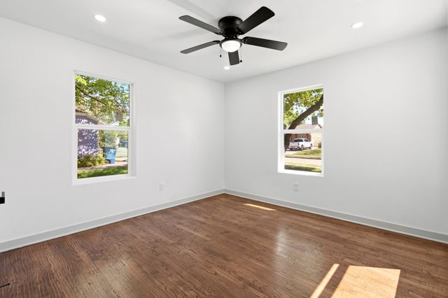 3435 Poinsettia Drive, Dallas, TX 75211