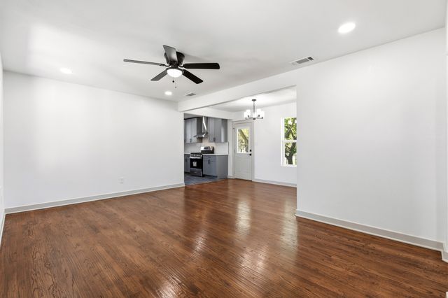 3435 Poinsettia Drive, Dallas, TX 75211