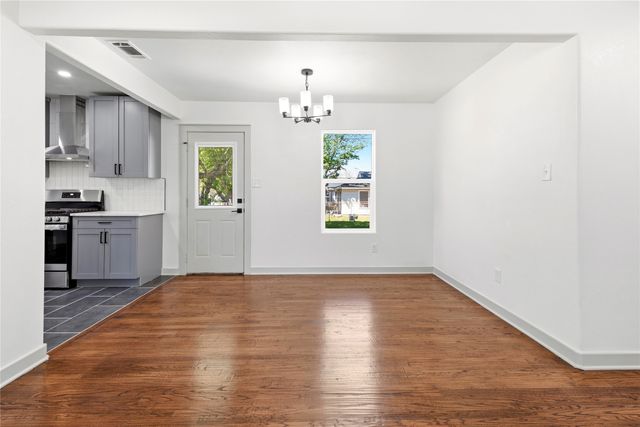 3435 Poinsettia Drive, Dallas, TX 75211