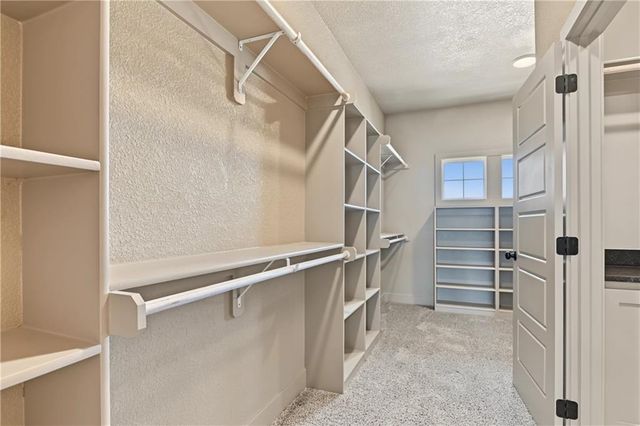 23903 Clear Creek Parkway, Shawnee, KS 66226