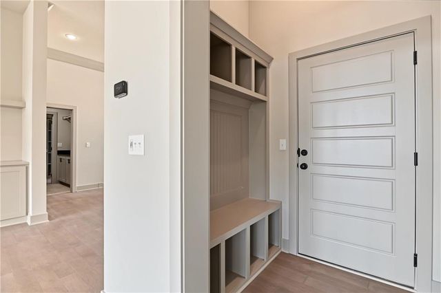 23903 Clear Creek Parkway, Shawnee, KS 66226