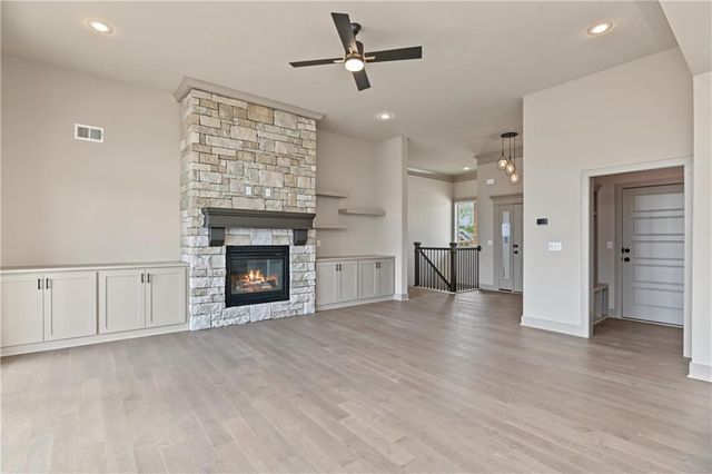 23903 Clear Creek Parkway, Shawnee, KS 66226