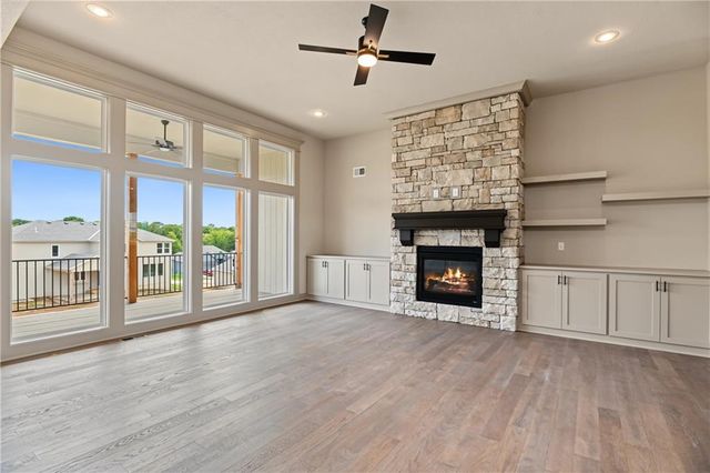 23903 Clear Creek Parkway, Shawnee, KS 66226