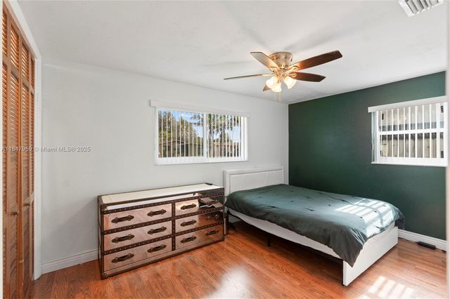 8560 NW 16th St, Pembroke Pines, FL 33024