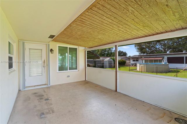 8560 NW 16th St, Pembroke Pines, FL 33024