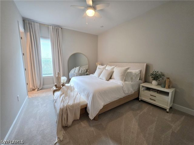 15719 Cortina ST, Naples, FL 34114